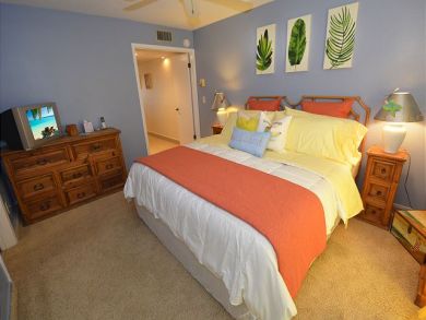 DIRECT GULF VIEWS INDIAN SHORES 2 BEDROOM CONDO